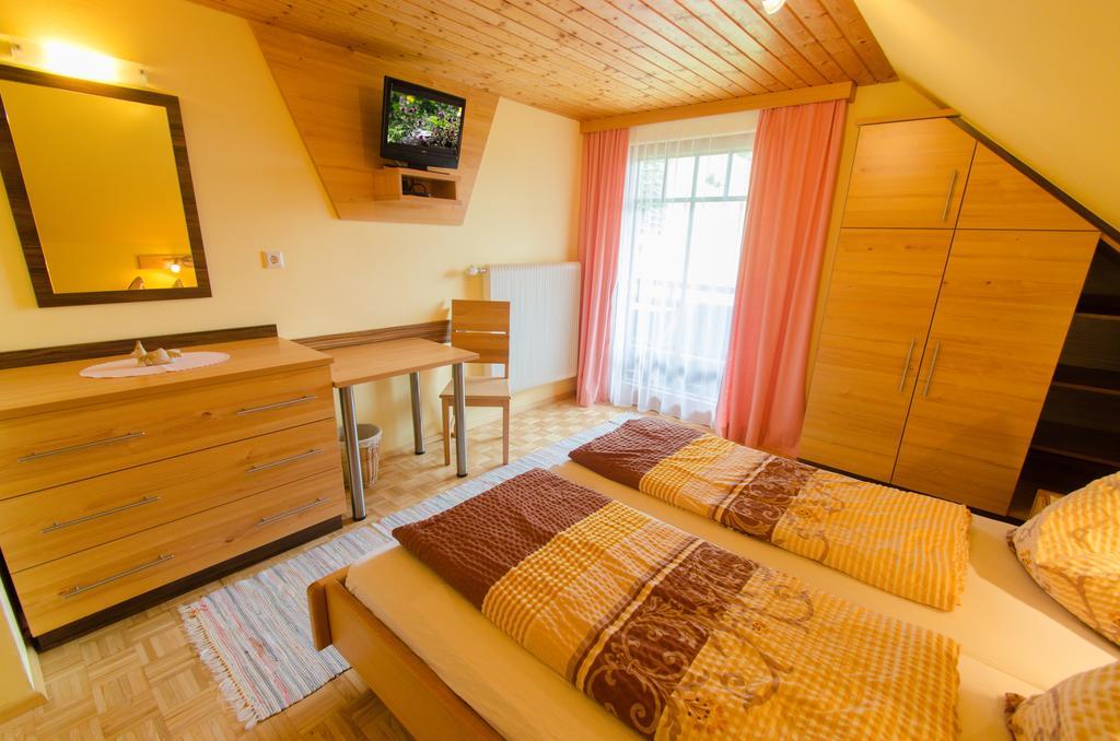 Ferienwohnung Bliem Санкт-Міхель-ім-Лунгау Номер фото