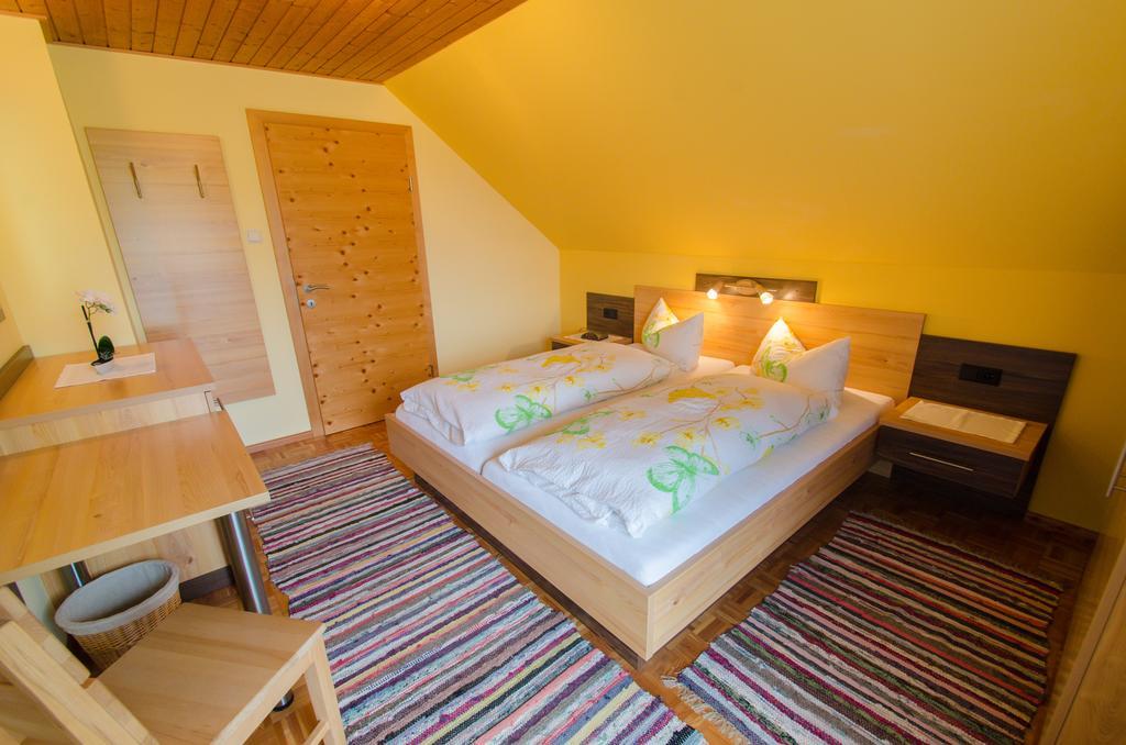 Ferienwohnung Bliem Санкт-Міхель-ім-Лунгау Номер фото